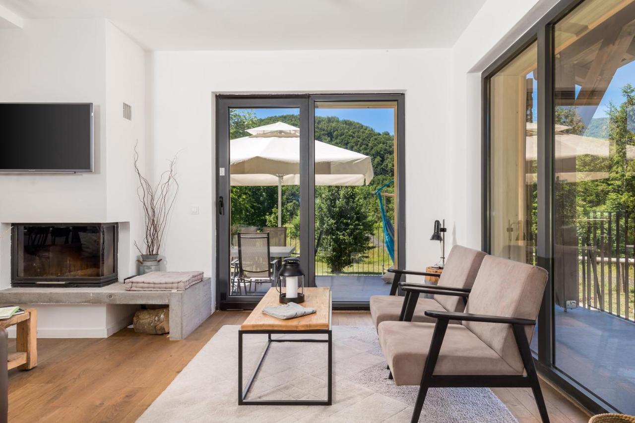 Modern Alpine Monsalbius Chalet Baske Ostarije Esterno foto