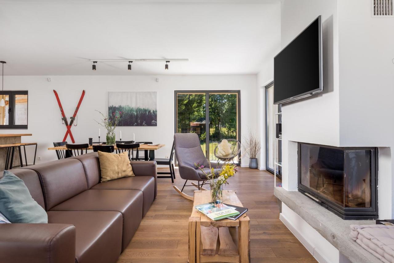 Modern Alpine Monsalbius Chalet Baske Ostarije Esterno foto