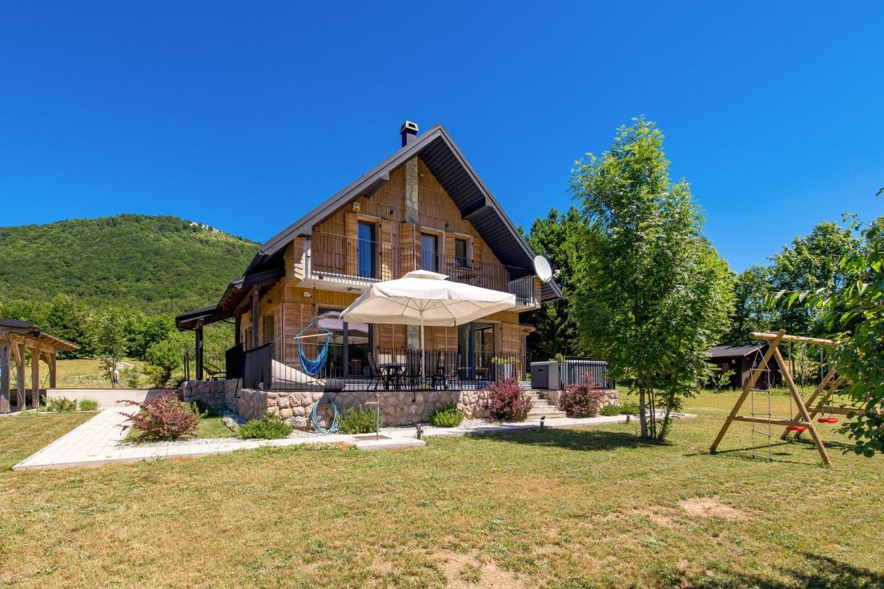 Modern Alpine Monsalbius Chalet Baske Ostarije Esterno foto