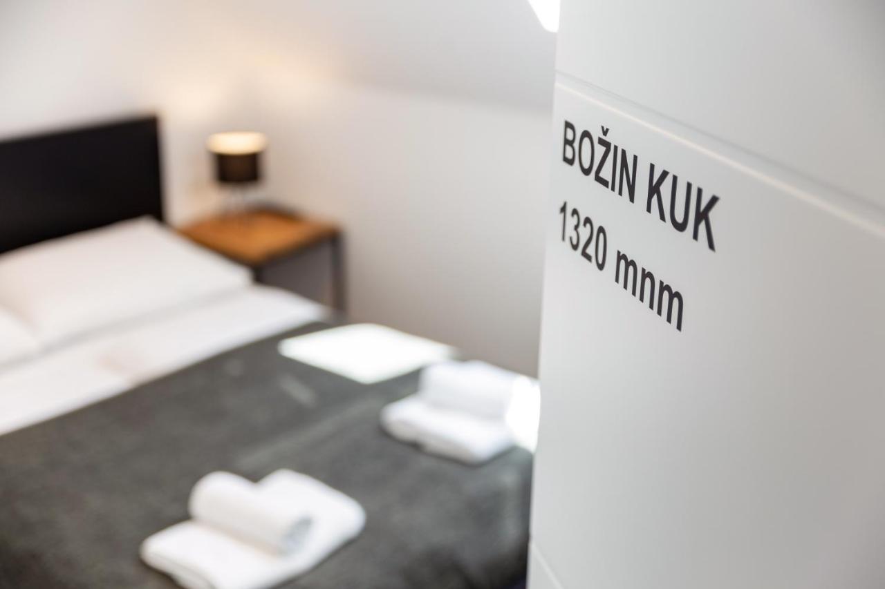 Modern Alpine Monsalbius Chalet Baske Ostarije Esterno foto
