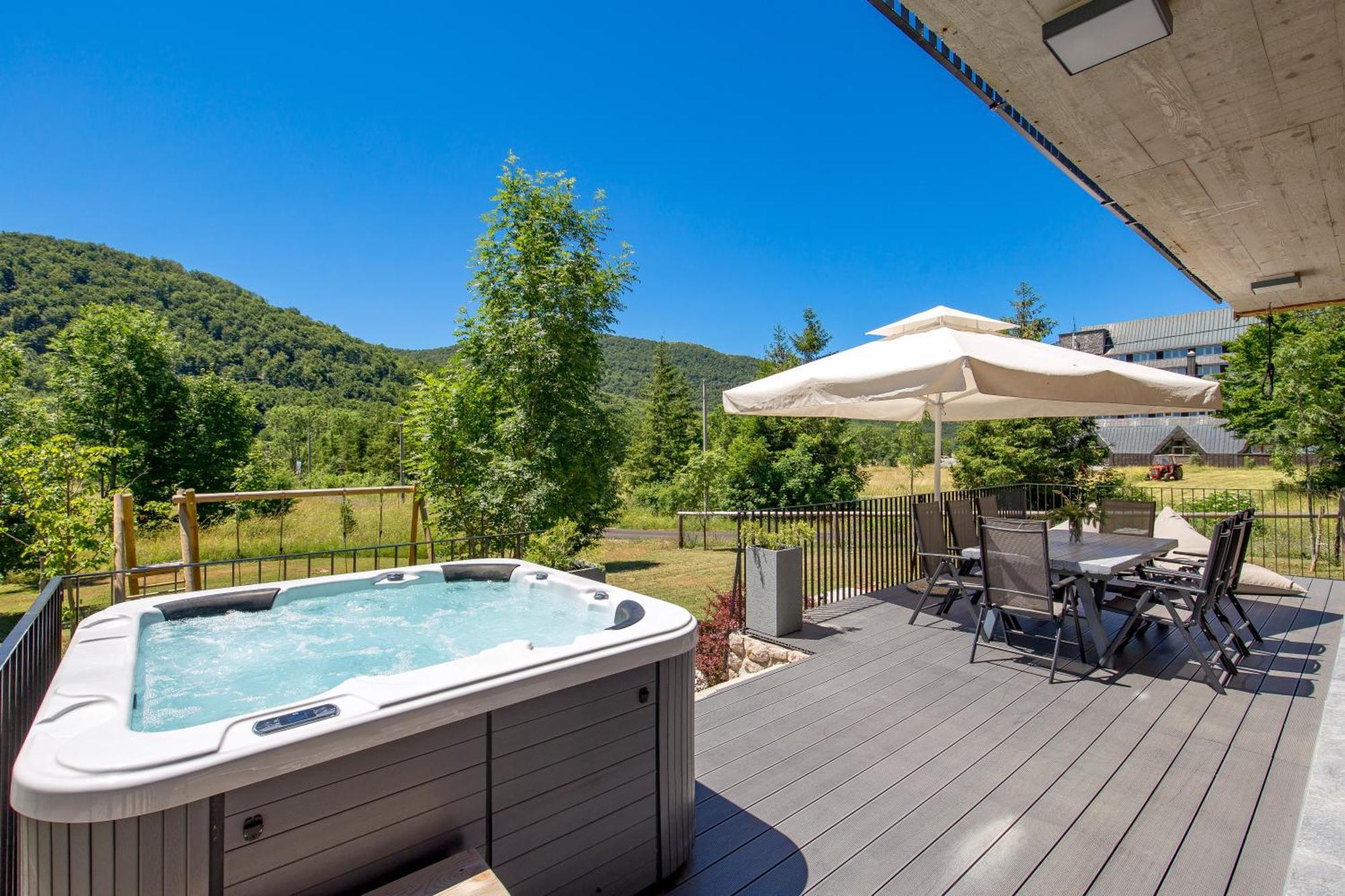 Modern Alpine Monsalbius Chalet Baske Ostarije Esterno foto
